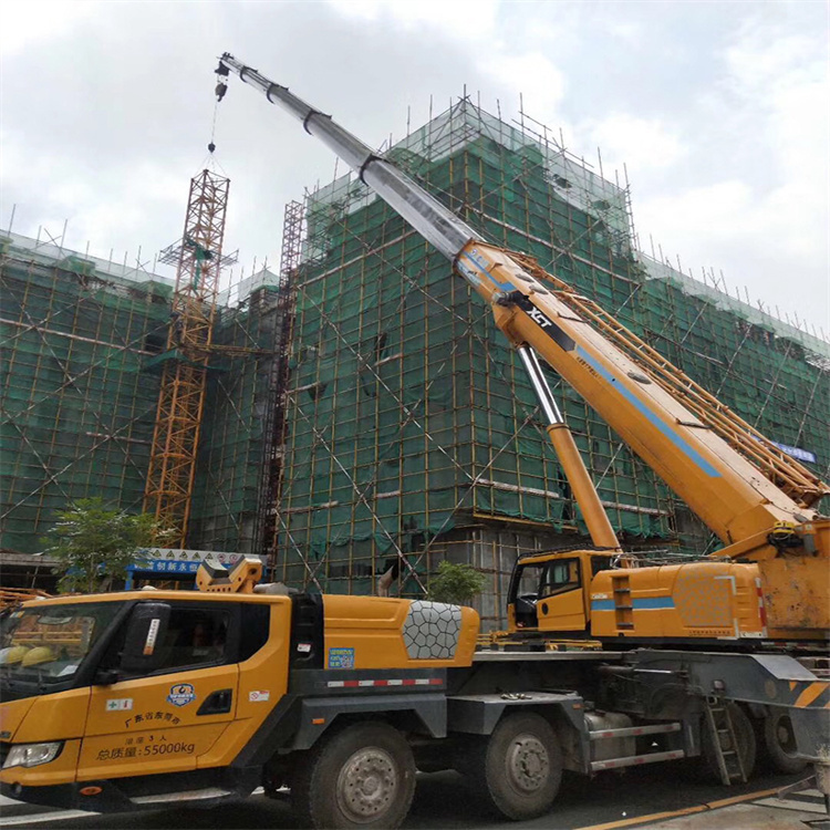 合肥瑶海和平路老旧小区加装电梯，钢结构井道吊装进场要注意什么