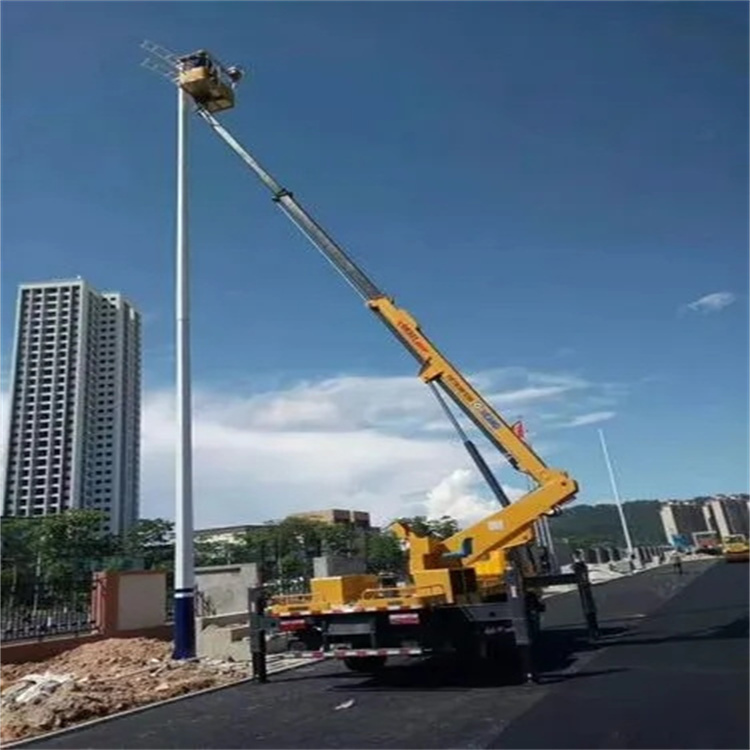 合肥瑶海维修路灯的曲臂升降车出租