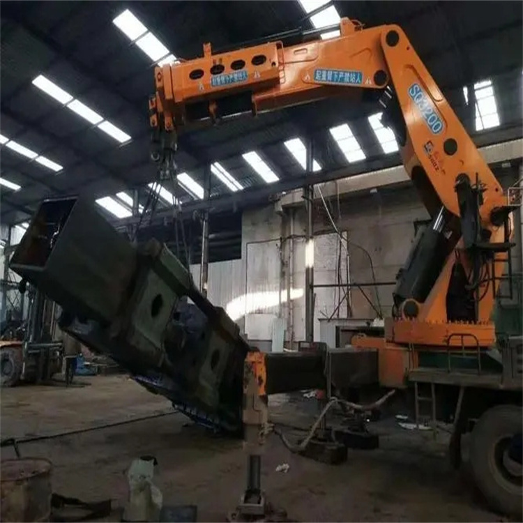 合肥瑶海130吨折臂吊车出租吊机租赁附近电话